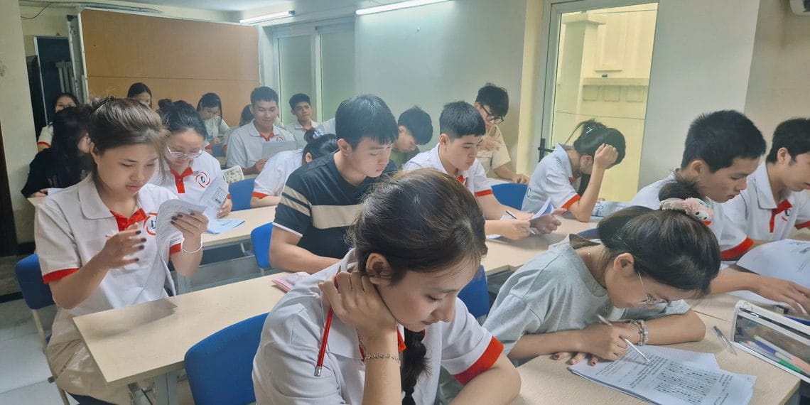 𝐊𝐲̀ đánh giá sát 𝐡𝐚̣𝐜𝐡 đ𝐚́𝐧𝐡 𝐠𝐢𝐚́ 𝐧𝐚̆𝐧𝐠 𝐥𝐮̛̣𝐜 𝐭𝐢𝐞̂́𝐧𝐠 𝐇𝐚̀𝐧